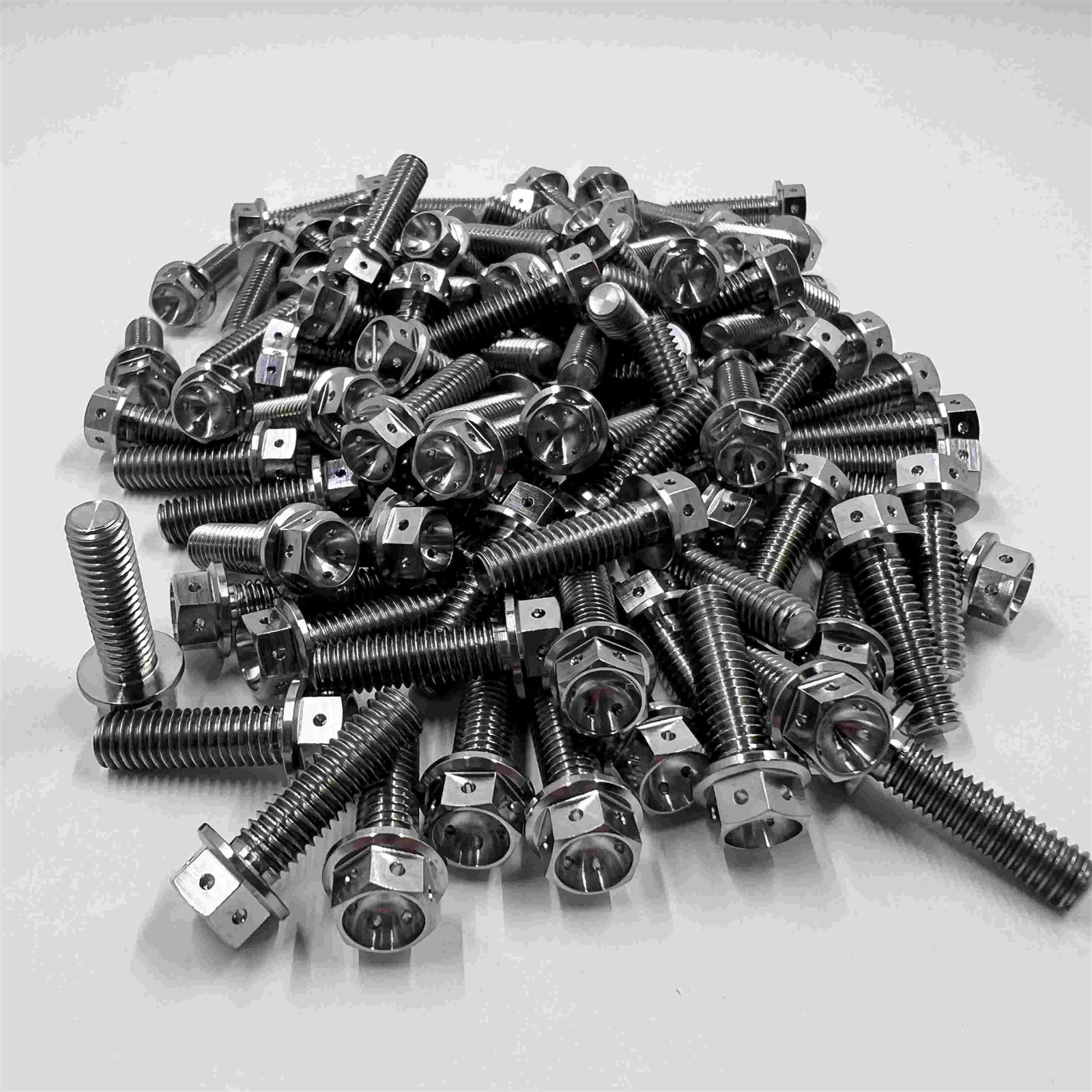 Titanium Beadlock Bolts Set | NAVI Titanium Titanium Beadlock Bolts Set | NAVI Titanium